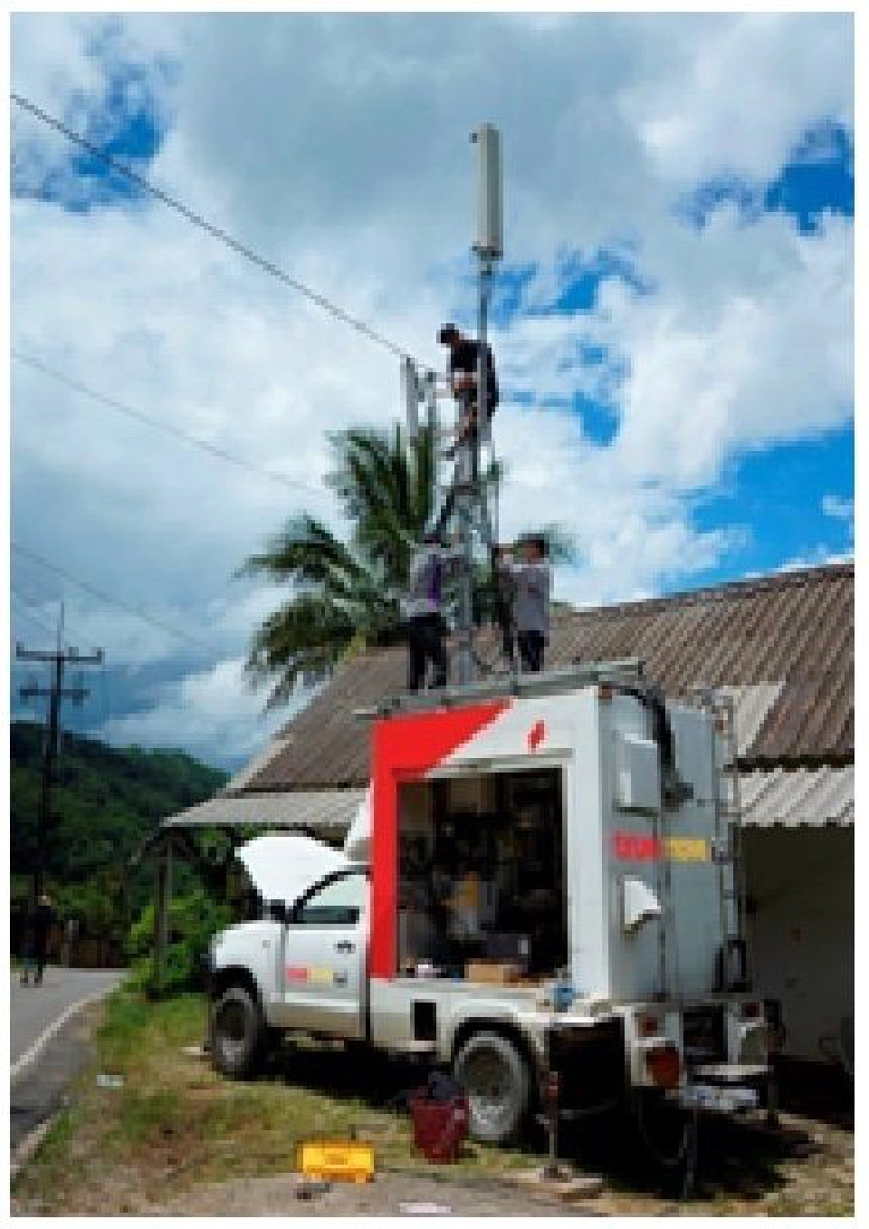 ทำความรู้จักรถโมบายล์เคลื่อนที่ “COW” ทรูมูฟ เอช พัฒนาเพิ่มอีก 100คัน