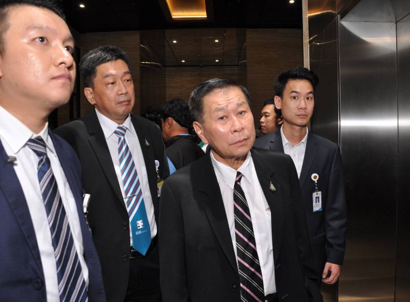 ตร.สภารวบ "หมอธีร์" หลังแฉ "เสรีพิศุทธ์"