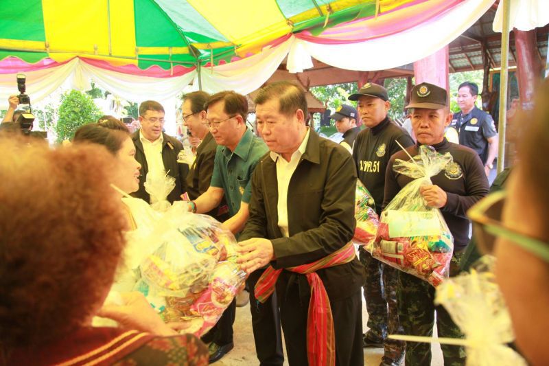 มท.2 สั่งดูแลผู้ประสบภัย ด้านทรัพย์สินและให้อิ่มท้อง
