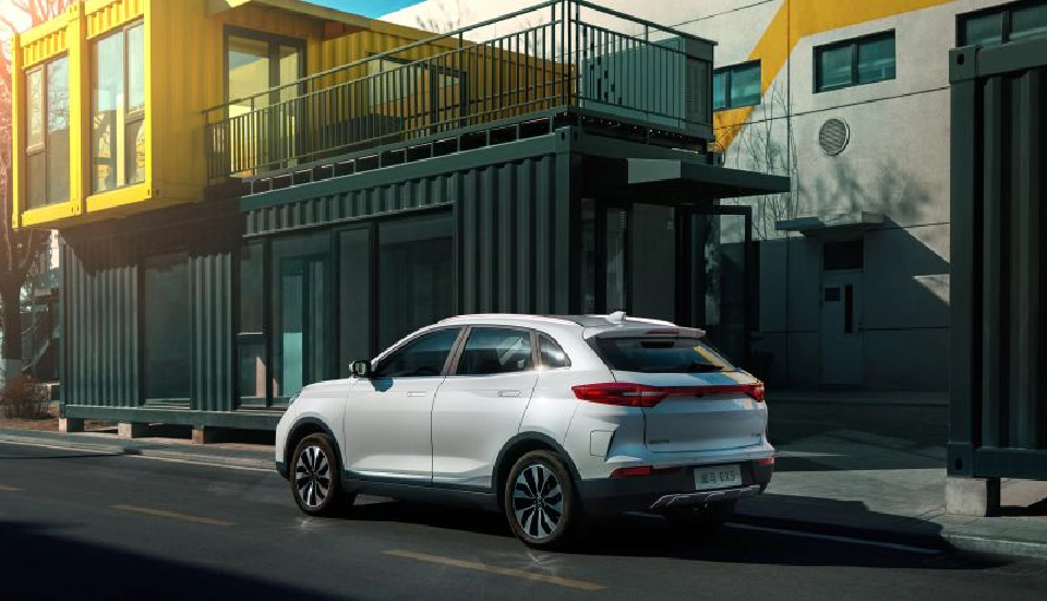 ยักษ์พลังงานขยับ "ปตท.-บางจาก" จ่อลุย EV