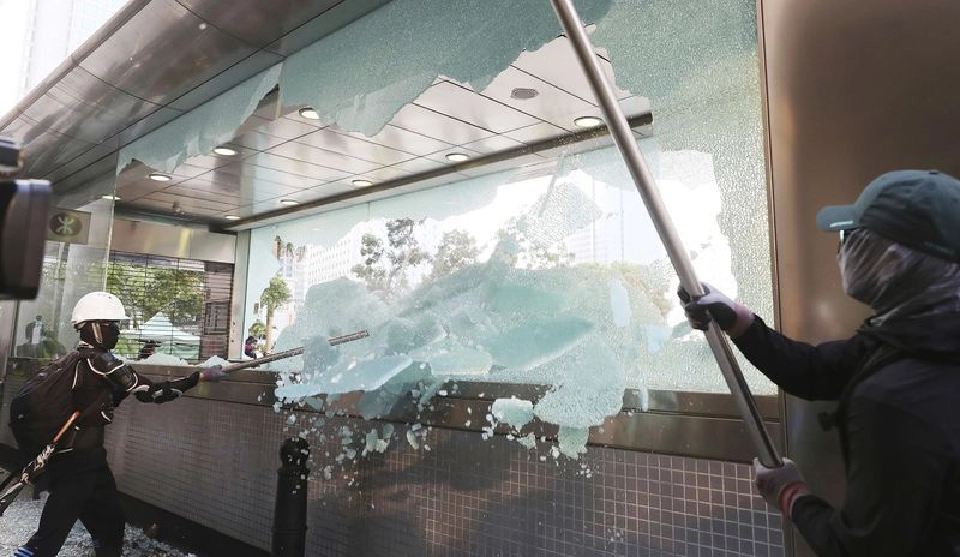 รถไฟฮ่องกงตกราง เจ็บ 8 ยังไม่ฟันธงเป็นอุบัติเหตุ