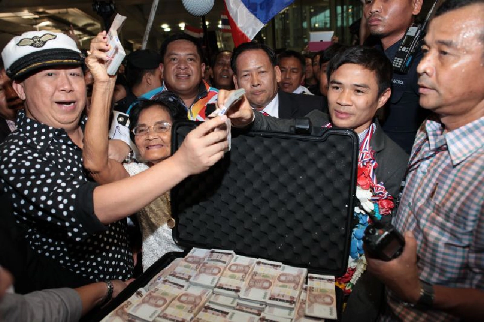 เปิดแนวรบ “ตัน ภาสกรนที”  Ep. 3 : ก้าวอย่างไร.. บนสมรภูมิแสนล้าน     