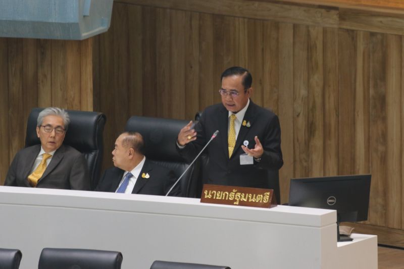 “บิ๊กป้อม” ยันนายกฯตอบสภาฯครบถ้วน  มอบ “วิษณุ”แจงปมถวายสัตย์ฯ