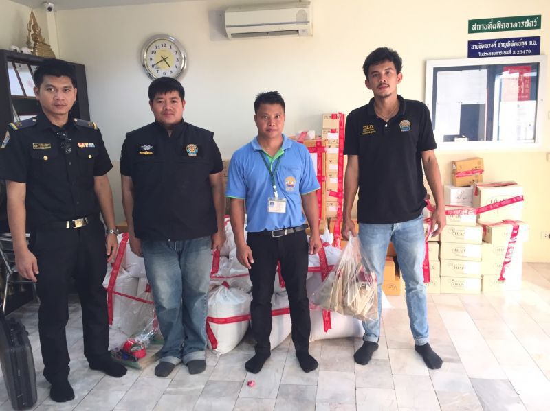 ปศุสัตว์บุกทลายยา-อาหารสัตว์เถื่อน