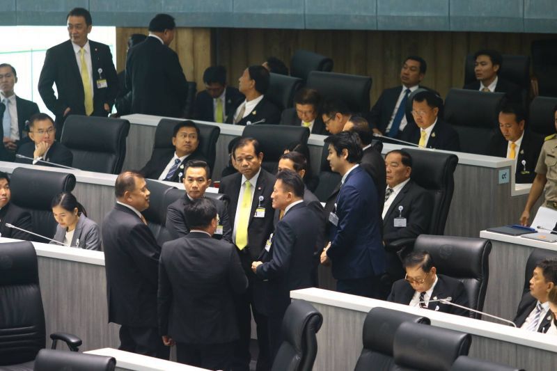 ประชุมสภาฯ5เดือน  ส.ส.ยกมือหารือพุ่ง 1,399 เรื่อง