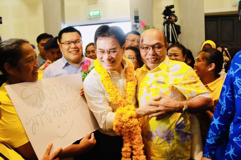 จุรินทร์หน้าบาน“ฮีโร่คนใต้” คิกออฟประกันปาล์ม 1 ต.ค.
