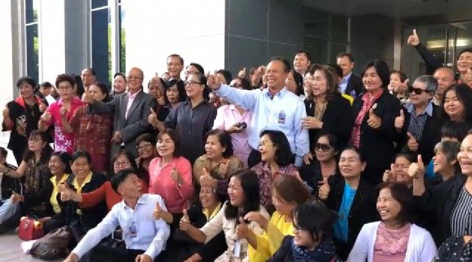 ครูกว่า2,000 คนเฮ! ศาลสั่งห้าม ศธ.หักเงินเดือนใช้หนี้