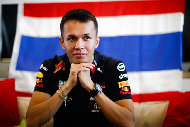 อเล็กซ์ อัลบอน “ผมภูมิใจที่ได้เป็นนักแข่งไทย”