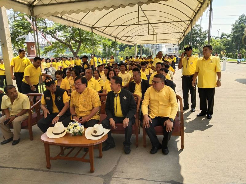 ‘ชุมนุมฯโคนม’ รวมใจช่วยน้ำท่วมอีสาน