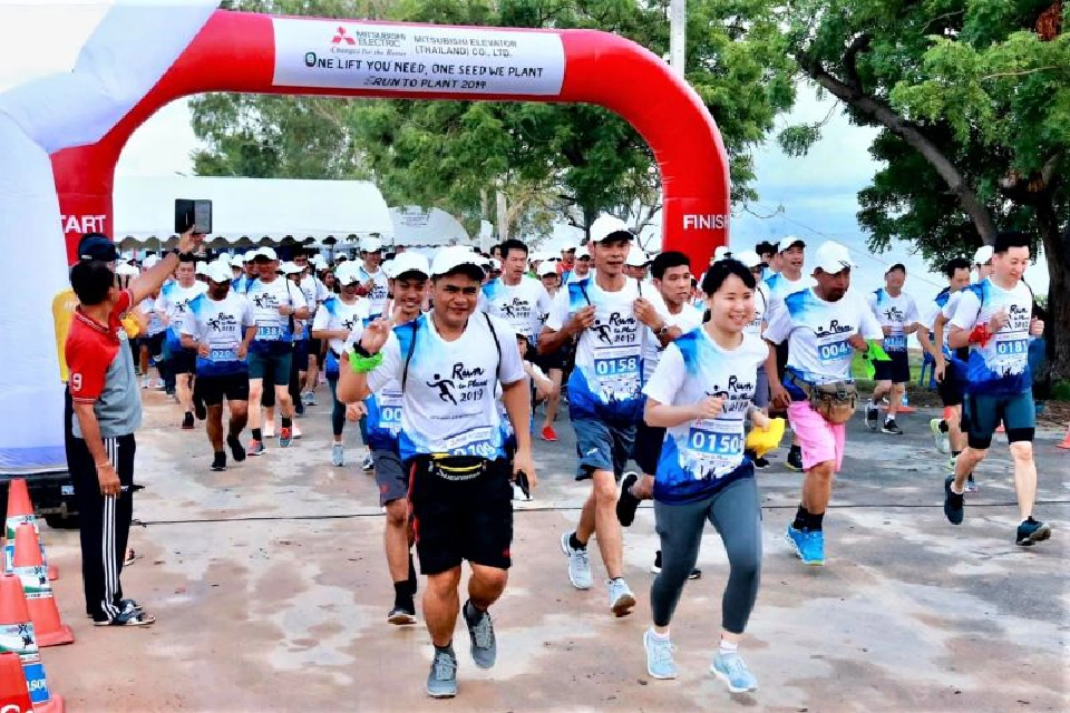 มิตซูบิชิ เอลเลเวเตอร์นำจิตอาสาวิ่งปลูกปะการัง