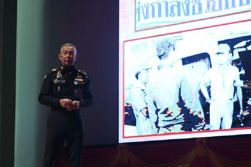  คำต่อคำ  "บิ๊กแดง"ซัดนักการเมือง  หนักแผ่นดิน !!