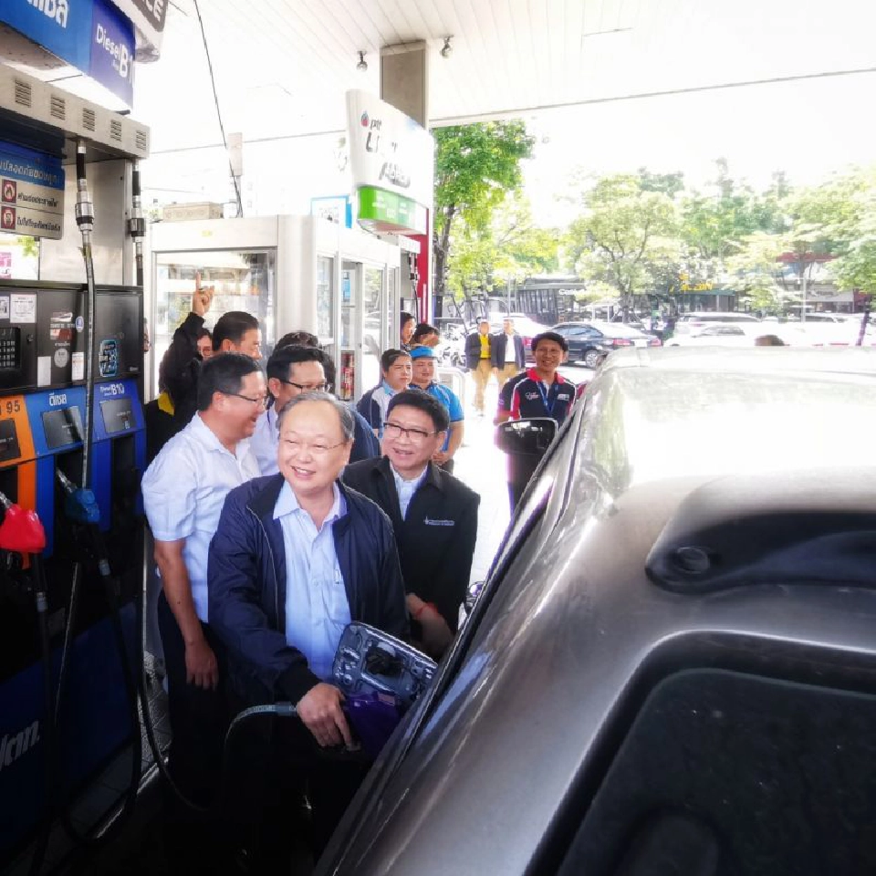  “สนธิรัตน์”สำรวจบี 10 เสียงสะท้อนรถยนต์นิยมใช้