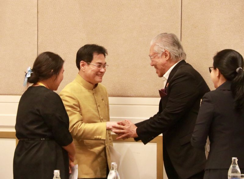 เริ่มแล้ว ! จุรินทร์ นำทีมถกประชุมอาร์เซ็ป