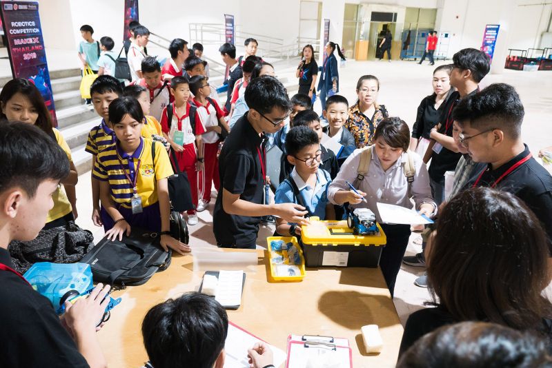 MakeX Thailand 2019 เฟ้นหาเด็กไทย  แข่งขันประดิษฐ์หุ่นยนต์โลก