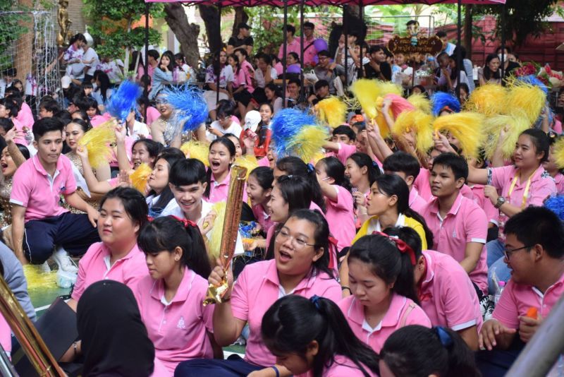 นักศึกษาต้นแบบ คณะครุศาสตร์ ดาว-เดือน สาขาคณิตศาสตร์