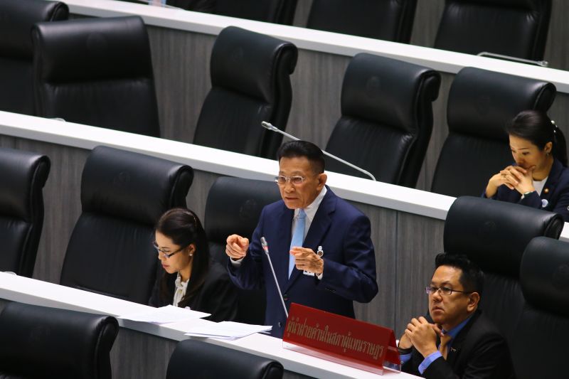 สมพงษ์ อมรวิวัฒน์