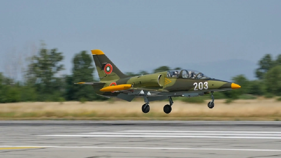 "ฮุน เซน"จ่อซื้อL-39เพิ่ม เสริมแกร่งทัพฟ้า"กัมพูชา"