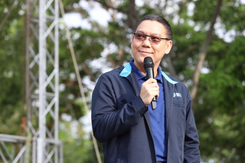 ชาญกฤช เดชวิทักษ์