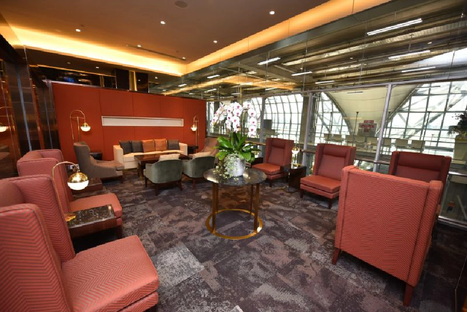 เลานจ์ใหม่บินไทย  หรูหรามาแนวรักษ์โลก