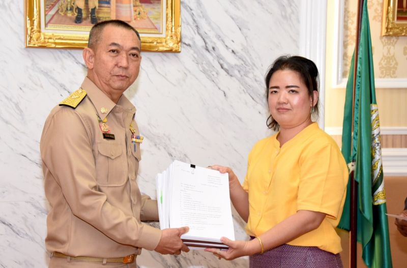"เฉลิมชัย" พร้อมมาตรการรับมือ "แบน"หรือไม่ "แบน" 3 สารพิษ