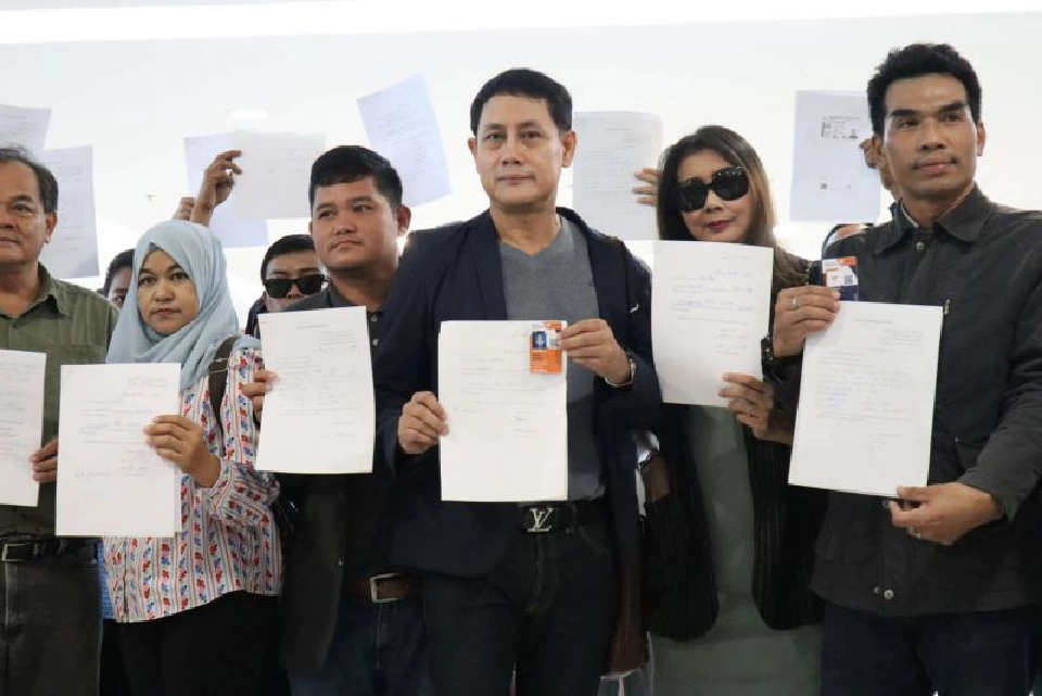 120สมาชิกอนาคตใหม่ทยอยลาออกอ้างหัวหน้าไม่รักษาสัจจะ 