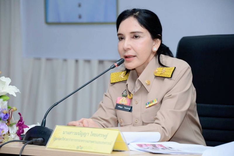 ลุยปราบโรคไหม้คอรวงข้าวคุมพื้นที่ระบาด