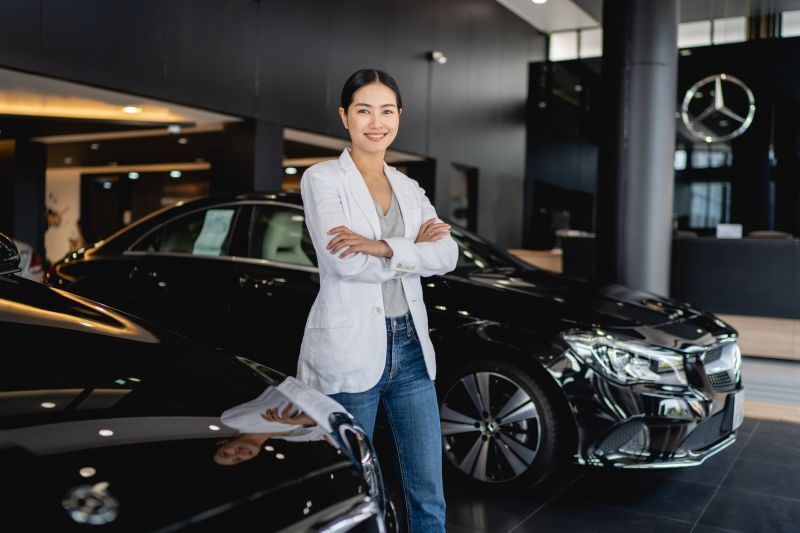 2นักบริหาร สร้างนวัตกรรมการขาย Mercedes-Benz