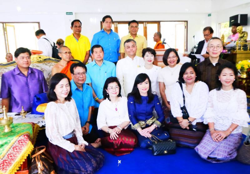 มท.2 ประธานอุปถัมภ์ทอดกฐิน วัดเขาแก้ว จังหวัดสงขลา