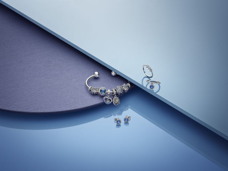 PANDORA HOLIDAY 2019 สิ่งมหัศจรรย์ของกาแลคซี่ 