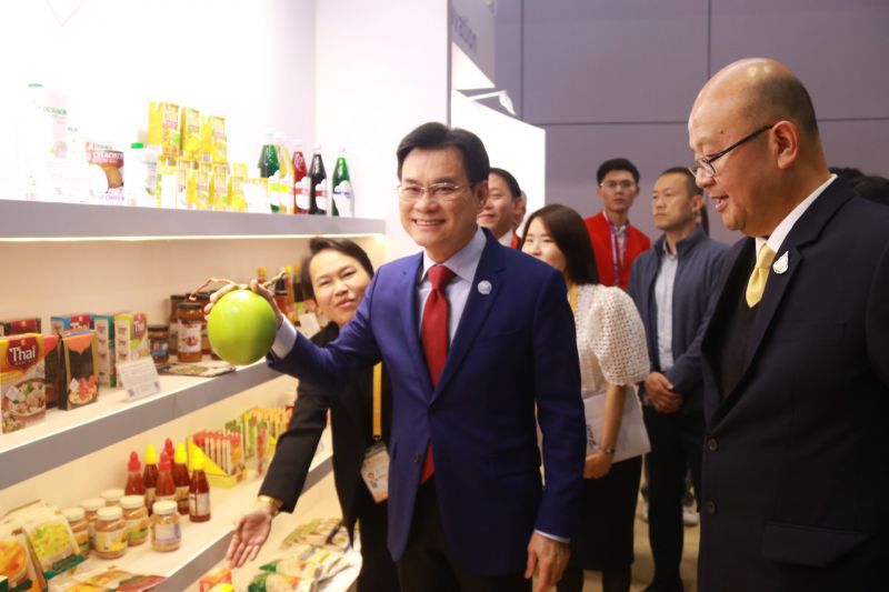“จุรินทร์”จัดหนักสินค้าไทย รุกตลาดจีนทุกช่องทาง