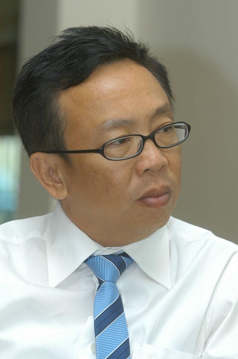 สาทิตย์ วงศ์หนองเตย