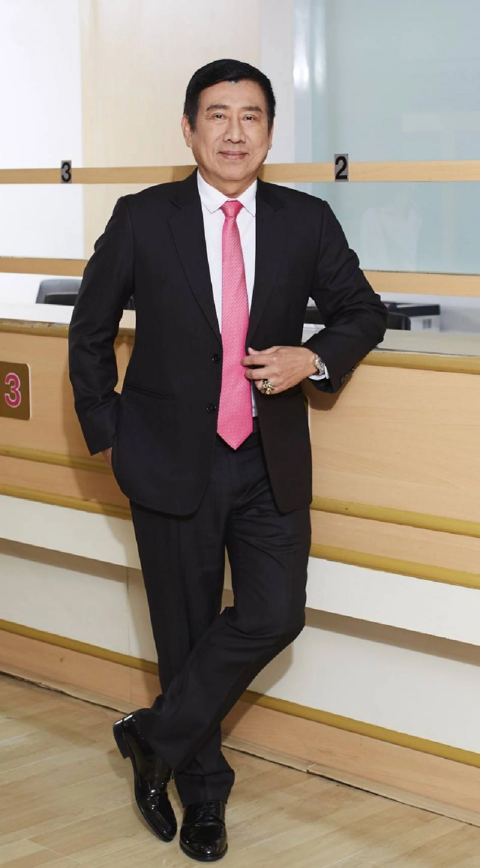 โยกฝากประจำ  5 ล้านล้าน  หนีดอกเบี้ยขาลง