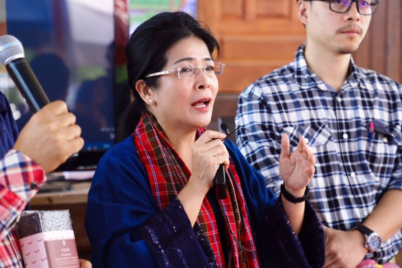 คุณหญิงสุดารัตน์ เกยุราพันธุ์