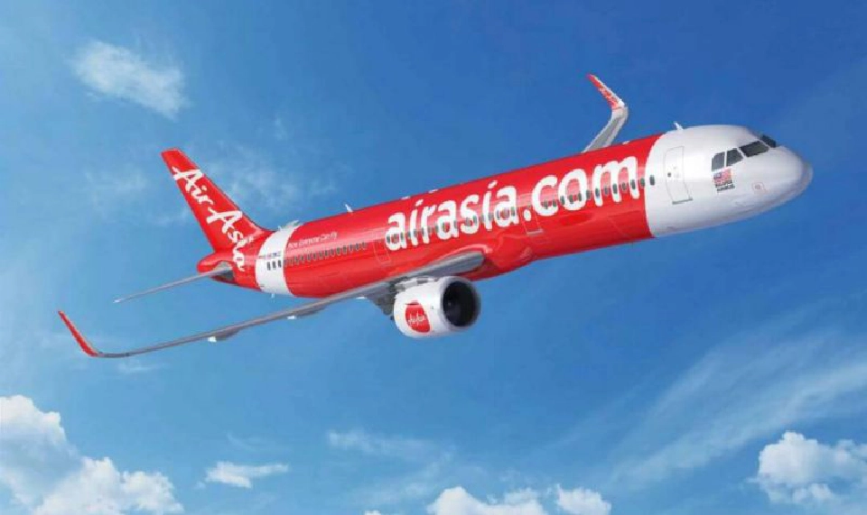 แอร์เอเชียคิดนอกกรอบ รุกธุรกิจใหม่ขายตั๋วให้ 100 แอร์ไลน์