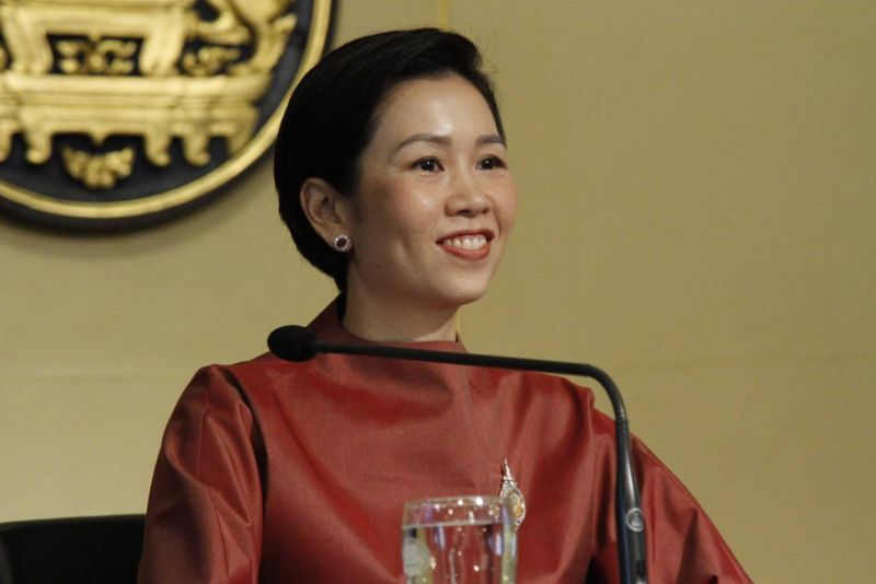ดร.รัชดา ธนาดิเรก