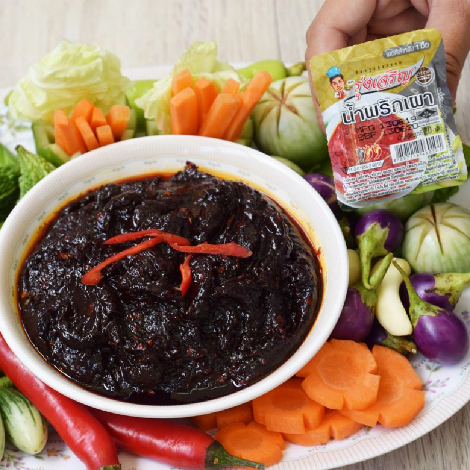 ‘รุ่งเจริญ’ น้ำพริก  ร้อยล้าน ตามรอยประสบการณ์ 40 ปีจนได้ดี