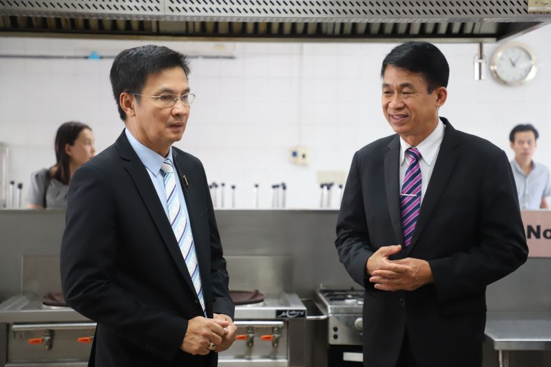 ติวเข้มคนครัวบนเรือรับรายได้ครึ่งแสน