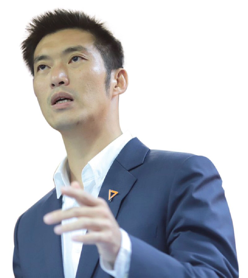 เล็งฟันอาญา‘ธนาธร’  กกต.รอขยายผลต่อหากศาลรธน.ชี้ผิดถือหุ้นสื่อ