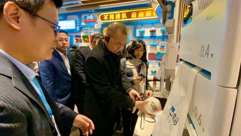 ‘เฉลิมชัย’ เล็งนำเทคโนโลยีช่วยเพิ่มช่องทางตลาดไร้พรมแดน