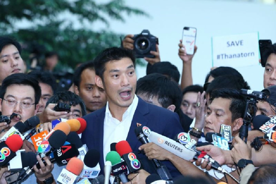   คำต่อคำ “ธนาธร” หลังศาลวินิจฉัยพ้นส.ส.