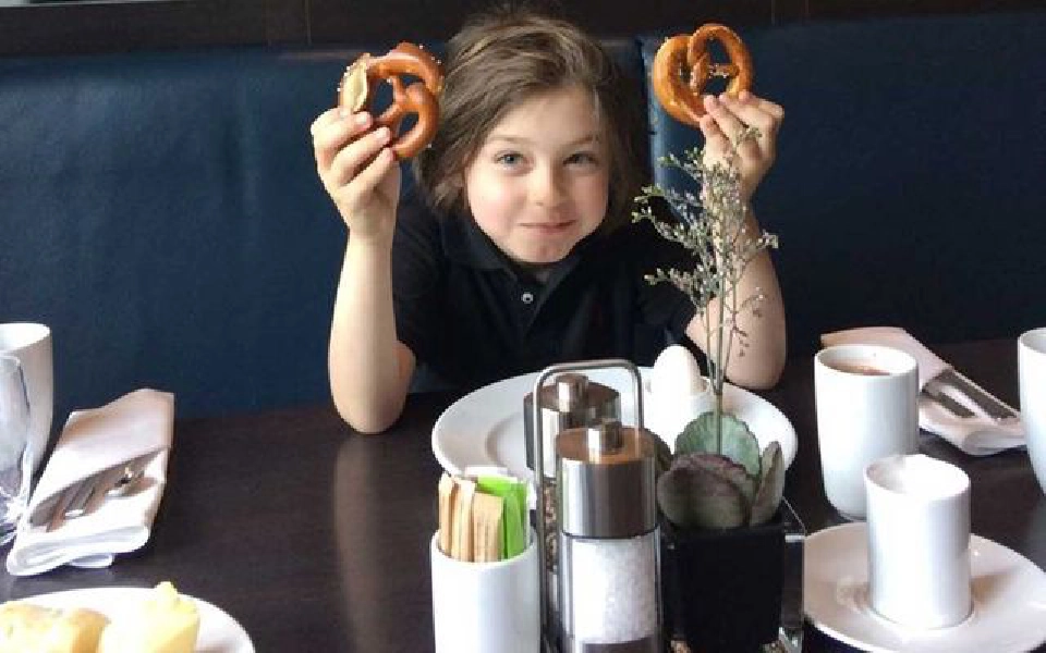 ลอเรนต์จบม.ปลายเมื่ออายุ 8 ขวบ