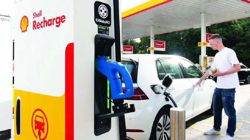 ปั๊มน้ำมัน-ค้าปลีกสหรัฐฯ ปรับตัวแรง รับเทรนด์รถยนต์ไฟฟ้า