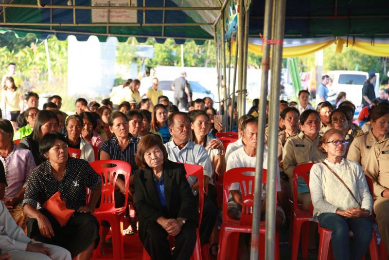 นิพนธ์ ลุยแก้ภัยแล้งโคราช ย้ำประกันรายได้เกษตรกร