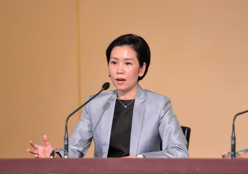 ดร.รัชดา ธนาดิเรก