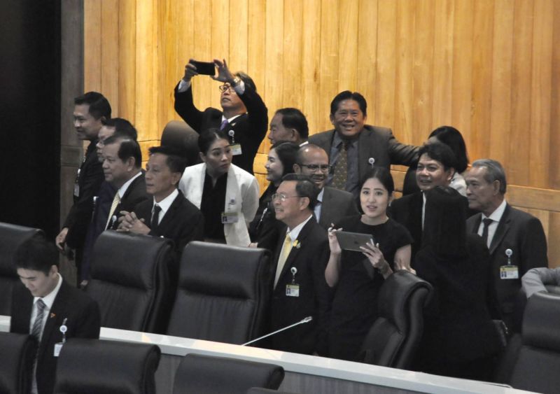 เปิดชื่อ 14 ส.ส.รัฐบาลโดดประชุม ทำสภาล่มซ้ำ