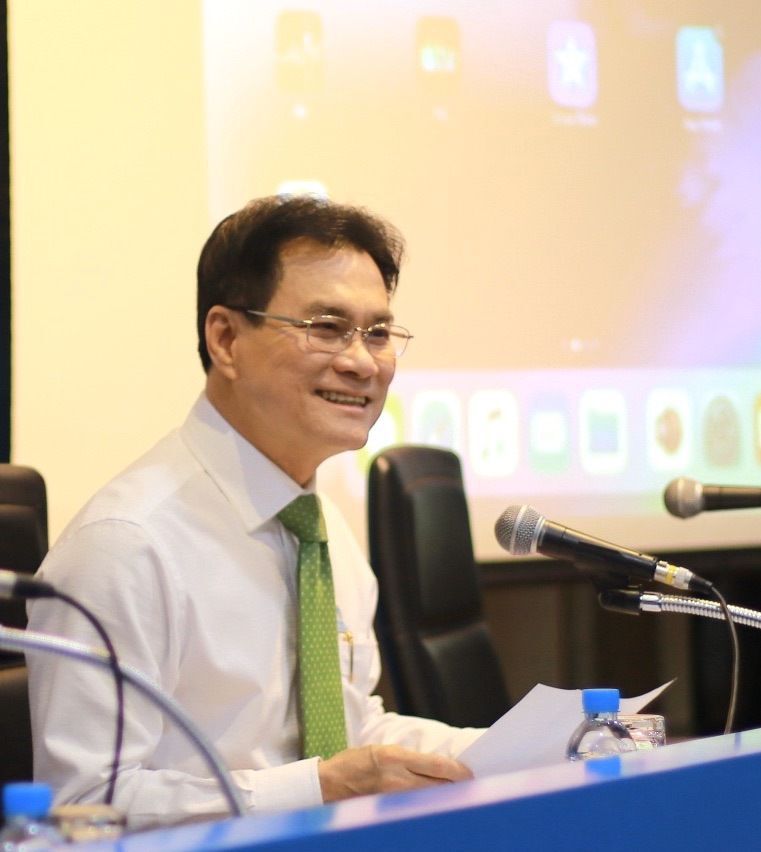 จุรินทร์ ลักษณวิศิษฏ์