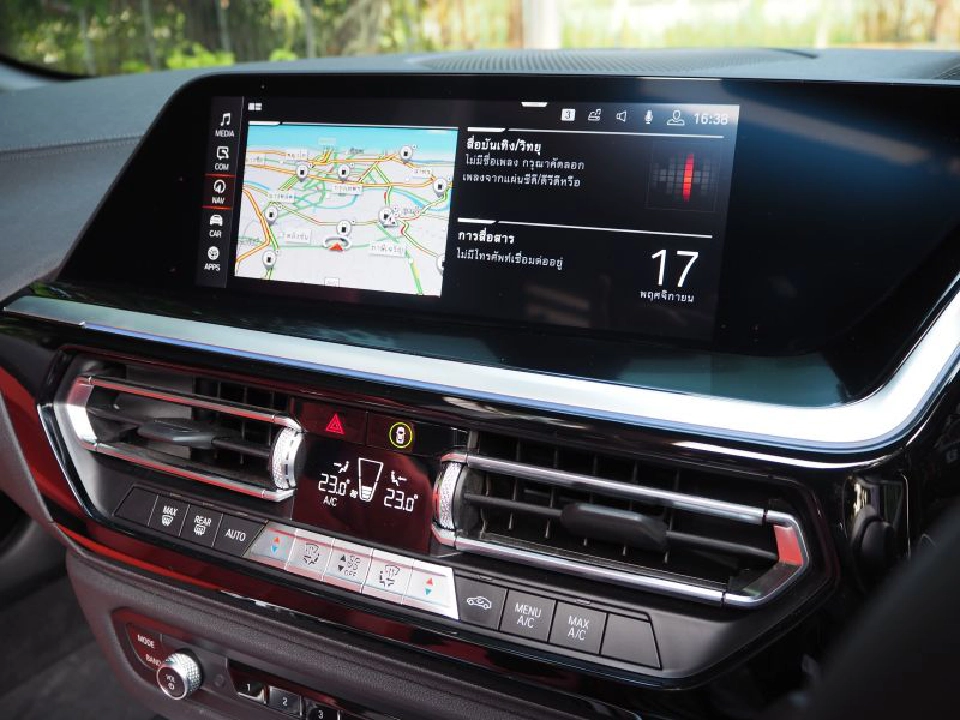 BMW Z4 M40i  หล่อ แรง เหนือเหตุผล