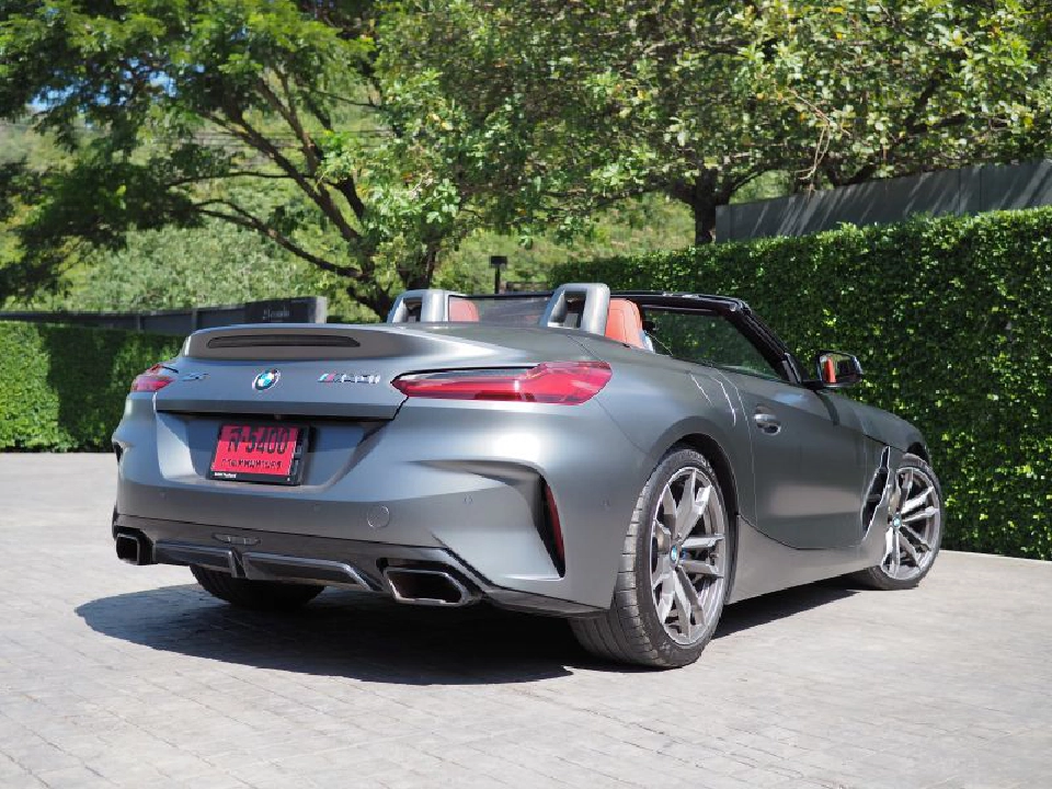 BMW Z4 M40i  หล่อ แรง เหนือเหตุผล