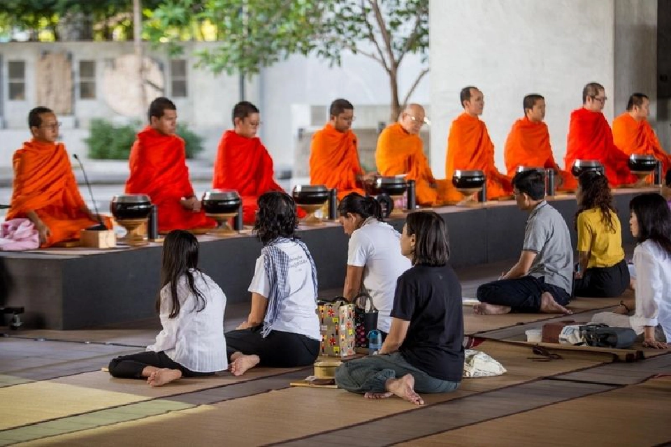 เทศกาลเจริญสติ สวดมนต์ภาวนาข้ามปี 2563