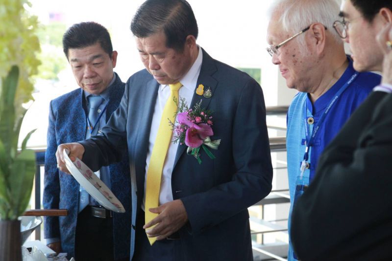 ชุมชนเข้มแข็ง ประเทศไทยเข้มแข็ง